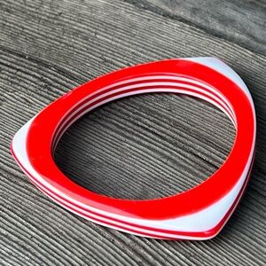 Vintage Red & White Mod Plastic Bracelet